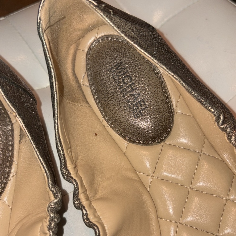 Shoes - Picture 2 of 5